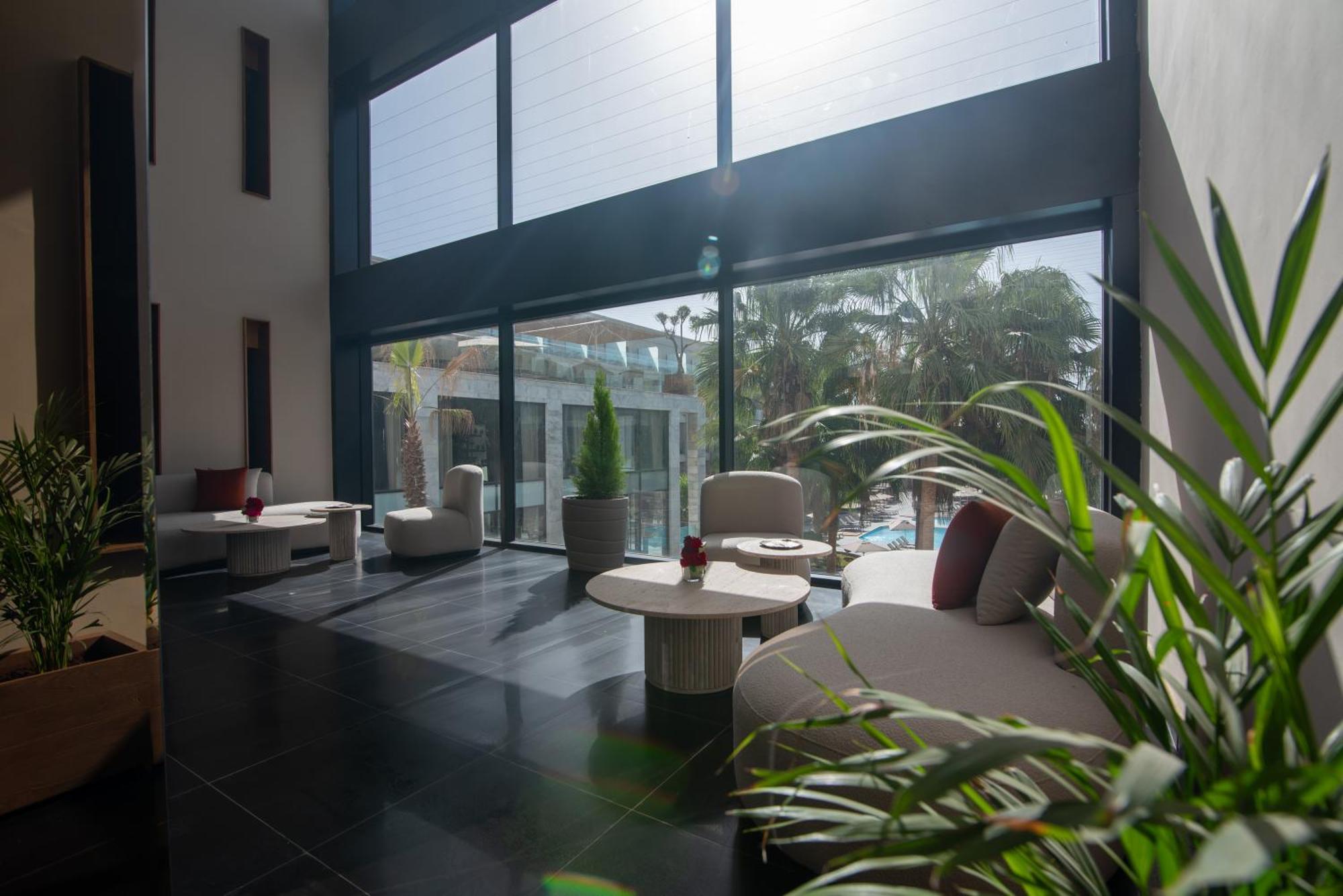 Dominium Palace Agadir Exterior foto Lobby